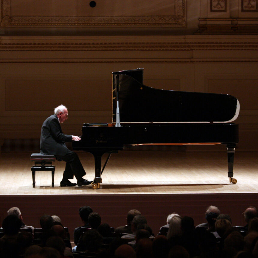 62 Discs Offer a Last Word on the Pianist Maurizio Pollini