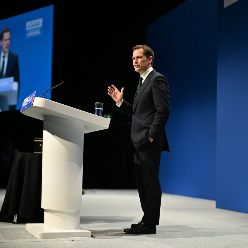 UK Conservatives Fire Senior Lawmaker Over ‘Plot’ to Defect