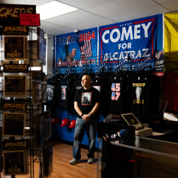 Trump Store to Close as Sales Falter, With No Election Battles Ahead