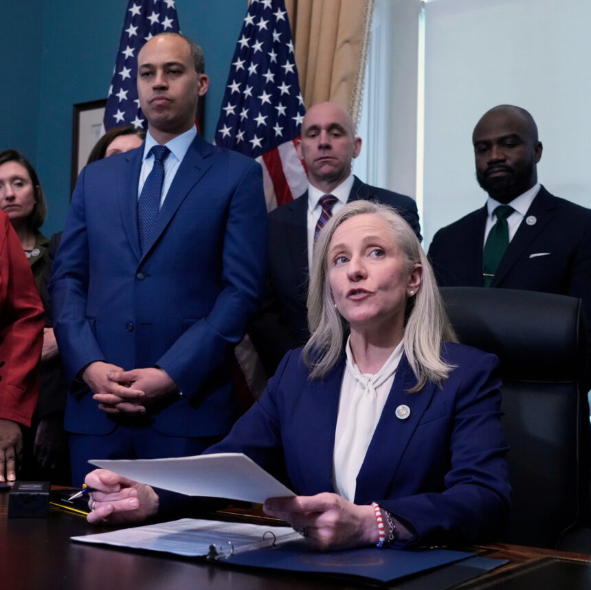 Virginia’s New Governor Moves Swiftly to Overhaul State University Boards Virginia’s New Governor Moves Swiftly to Overhaul State University Boards