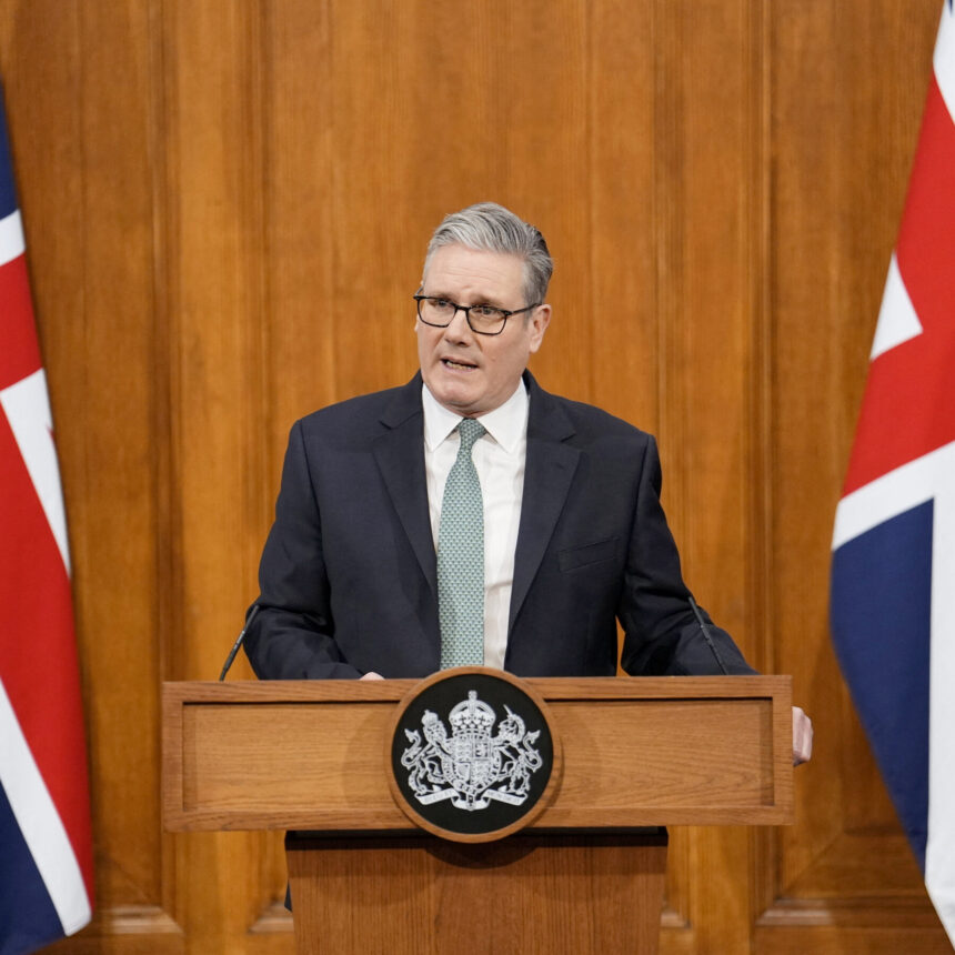 Starmer Pushes Back Against Greenland Tariff Threat as ‘Completely Wrong’