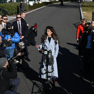 Federal Judge Extends Deportation Protections for Burmese Migrants