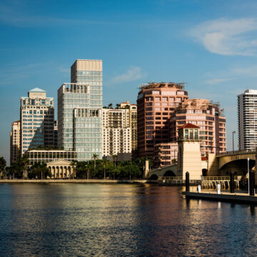 U.S. Population Growth Slows Sharply as Immigration Numbers Plunge U.S. Population Growth Slows Sharply as Immigration Numbers Plunge