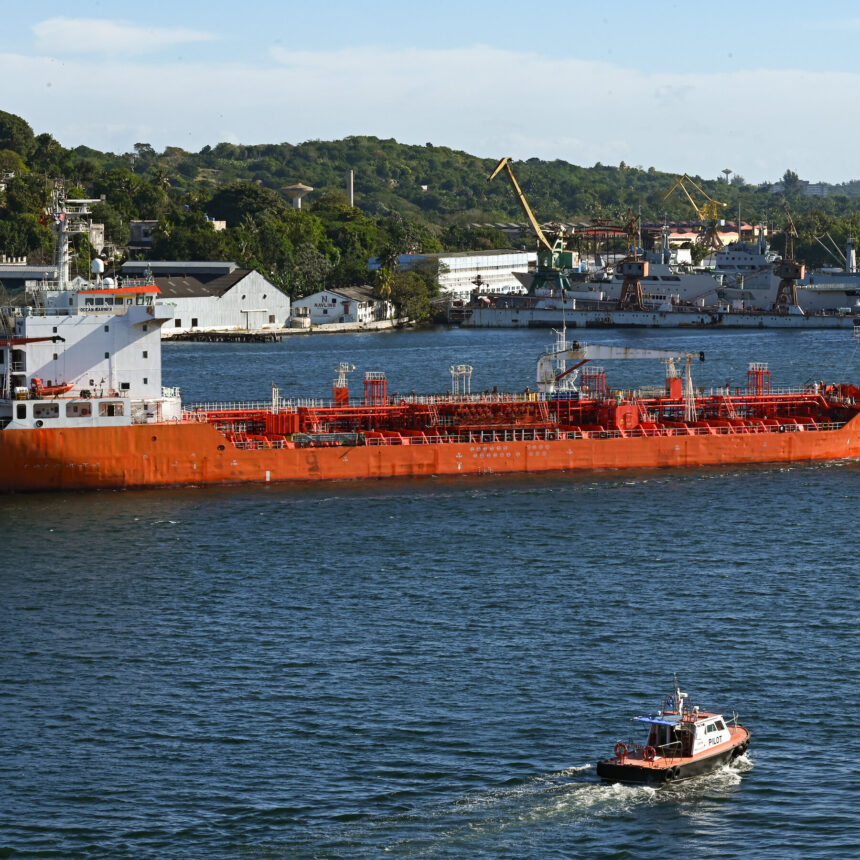 Trump Moves to Cut All Oil to Cuba as U.S. Targets Its Government Trump Moves to Cut All Oil to Cuba as U.S. Targets Its Government