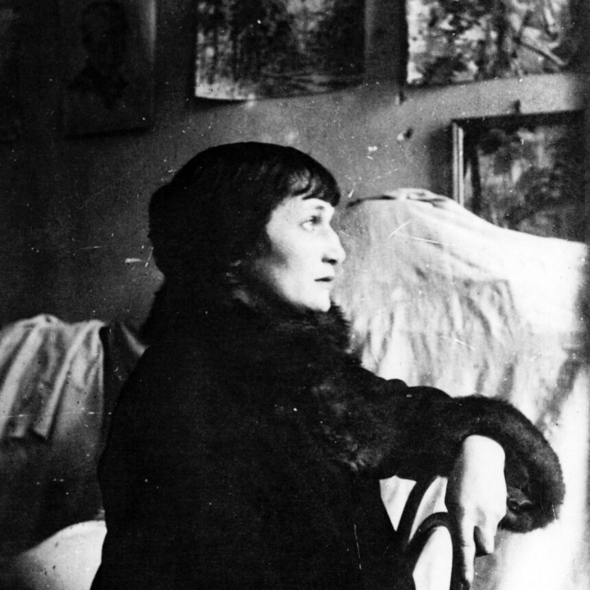Anna Akhmatova, Leading Soviet Poet, Is Dead