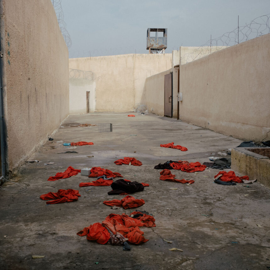 Power Shift in Syria Upends an Archipelago for ISIS Prisoners