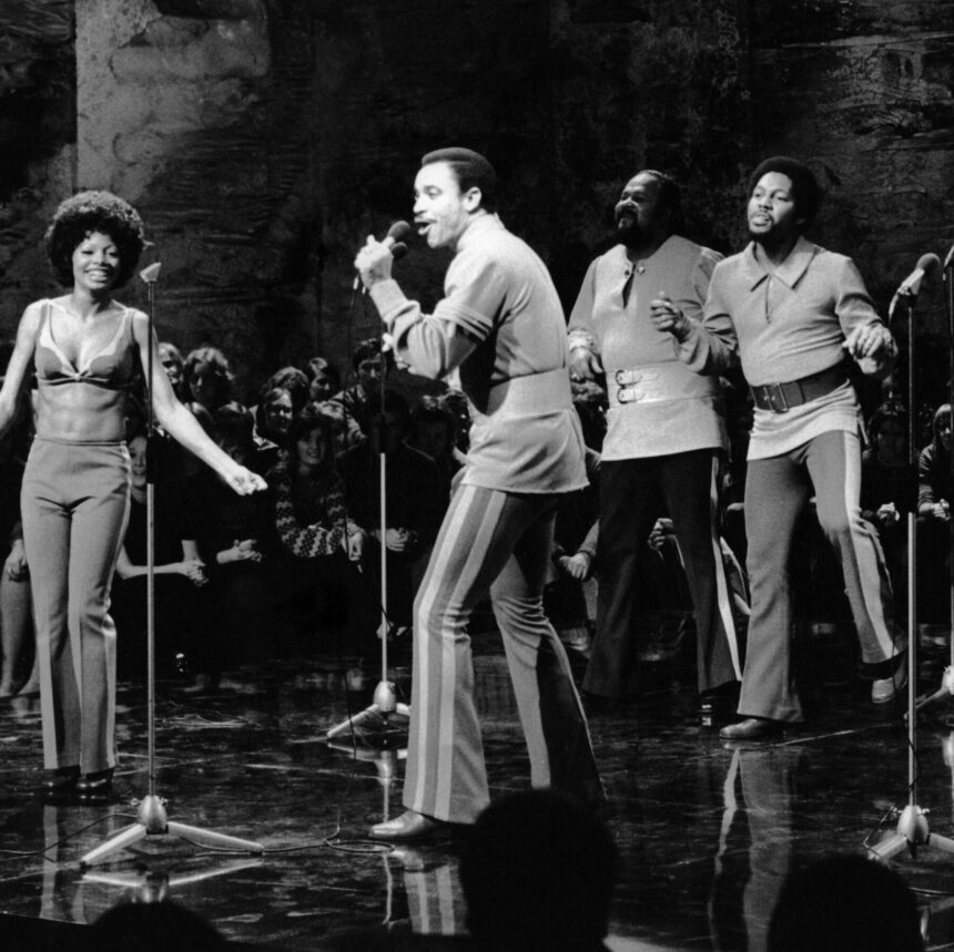 LaMonte McLemore, Founding Singer With the 5th Dimension, Dies at 90 LaMonte McLemore, Founding Singer With the 5th Dimension, Dies at 90