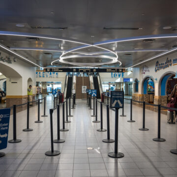 Trump’s Actions Test the Fragile World of Air Travel