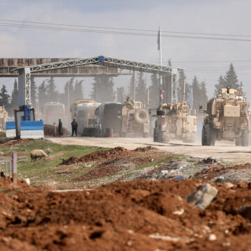 U.S. Transfers Thousands of ISIS Prisoners to Iraq From Syria U.S. Transfers Thousands of ISIS Prisoners to Iraq From Syria