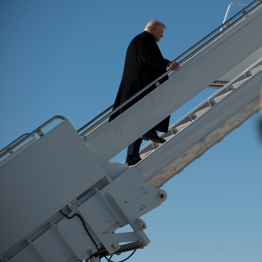 Trump Says Regime Change Would Be the ‘Best Thing’ for Iran