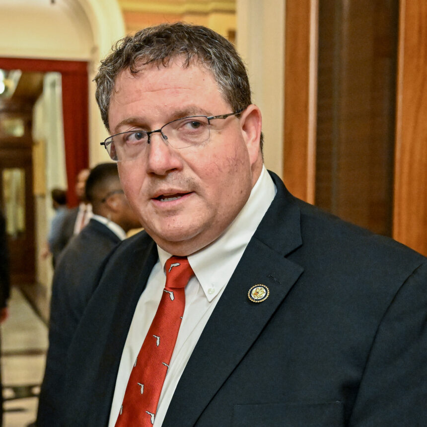 House Republican Faces Backlash to Islamophobic Post Suggesting He Prefers Dogs to Muslims House Republican Faces Backlash to Islamophobic Post Suggesting He Prefers Dogs to Muslims