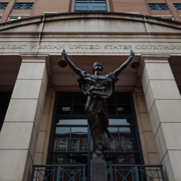 Judge Rebukes U.S. Over Application to Search Washington Post Reporter’s Home Judge Rebukes U.S. Over Application to Search Washington Post Reporter’s Home