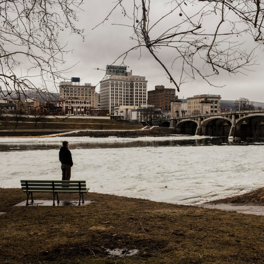 Ahead of State of the Union, Cracks Appear in Trump Coalition