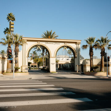 Netflix Backs Out of Bid for Warner Bros., Paving Way for Paramount Takeover