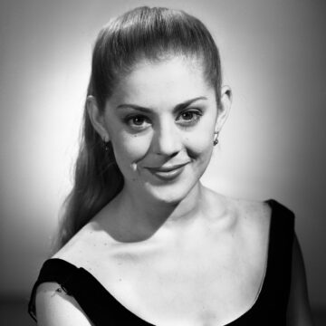 Sondra Lee Dies at 97; Originated Roles in ‘Peter Pan’ and ‘Hello, Dolly!’