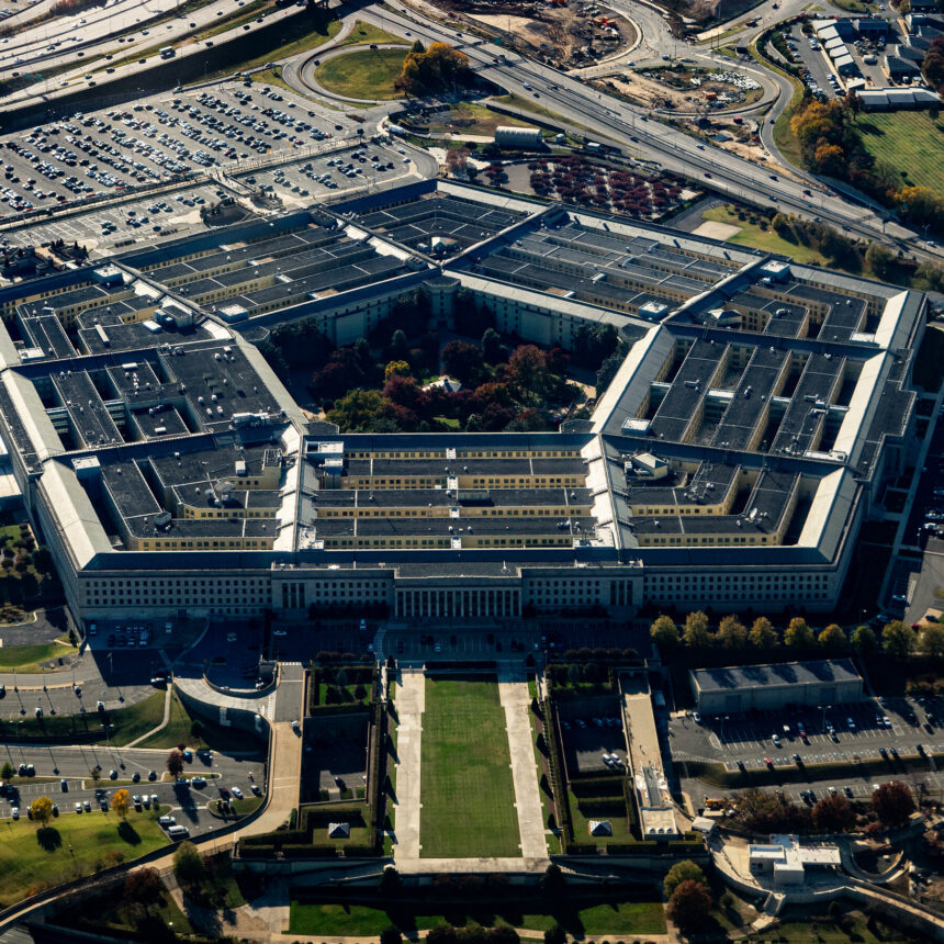 Silicon Valley Rallies Behind Anthropic in A.I. Clash With Trump