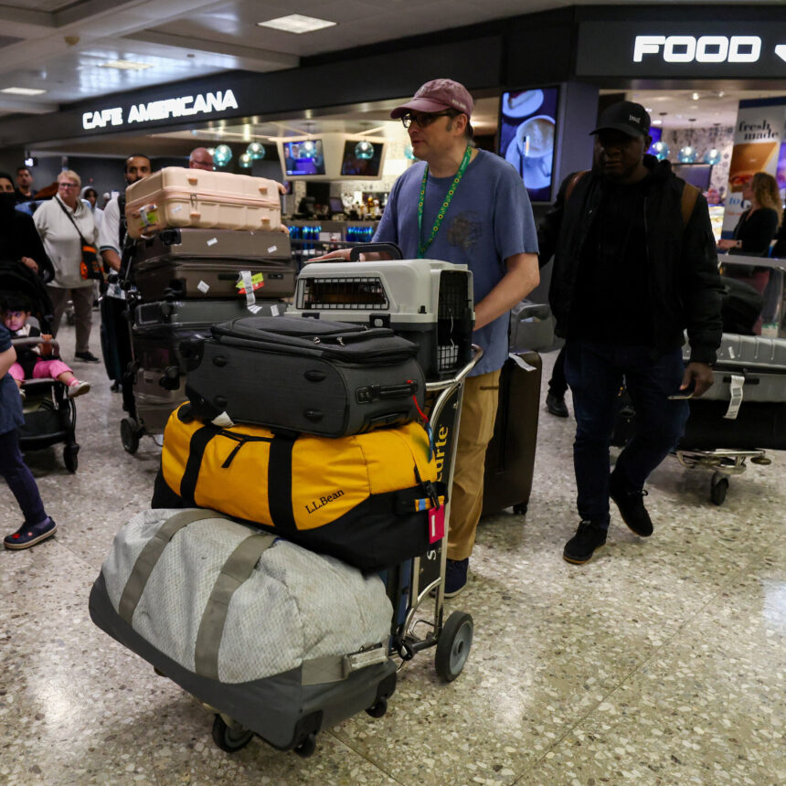 State Department Is Accused of Slow Assistance in Iran War for Americans Abroad