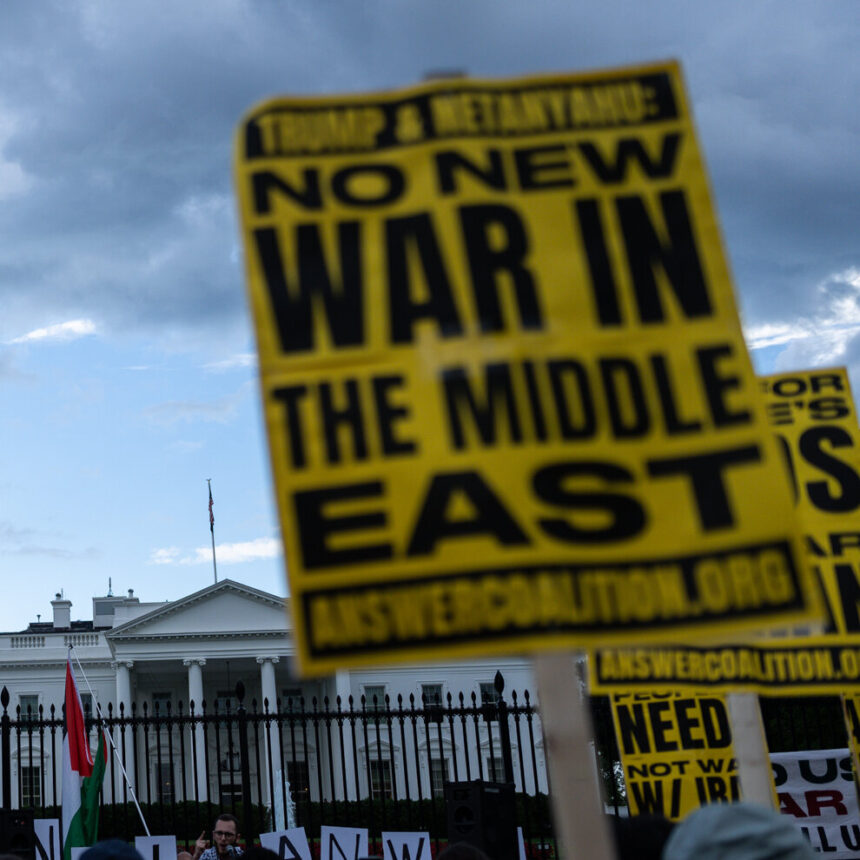 Democrats, Divided on Past Middle East Wars, Unite Against This One