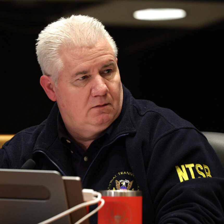 White House Removes Republican Member of N.T.S.B.