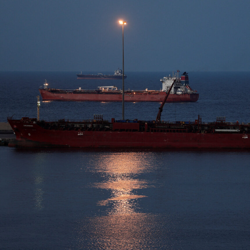 Trump Seeks to Calm Oil and Gas Markets but Says Iran War Will Go On