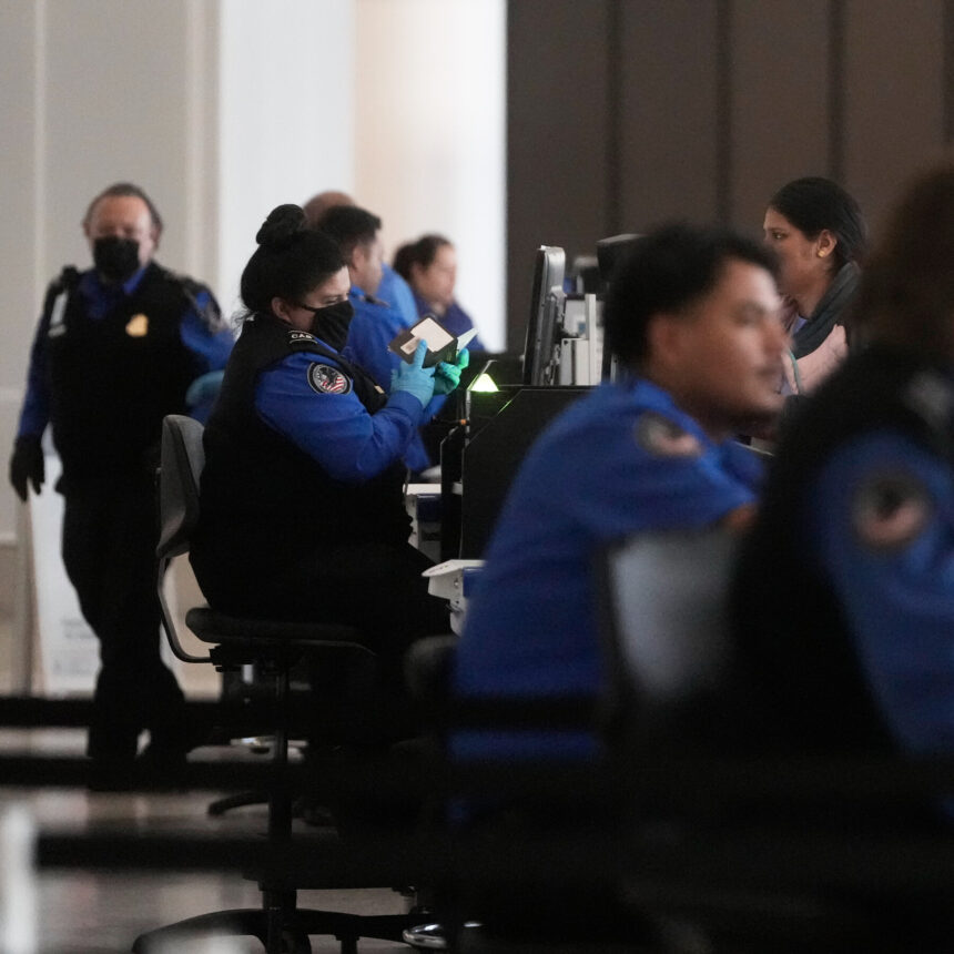 Airport Security Workers to Miss Paycheck as Shutdown Drags On