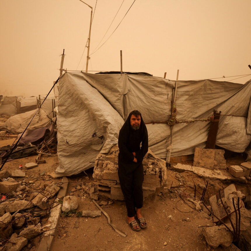 Sandstorm Batters Gaza, Slamming Makeshift Shelters