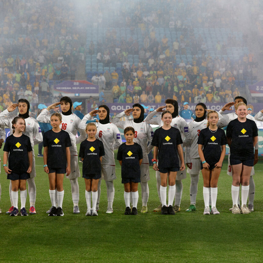 Three More Iranian Soccer Players Withdraw Bid for Asylum in Australia Three More Iranian Soccer Players Withdraw Bid for Asylum in Australia