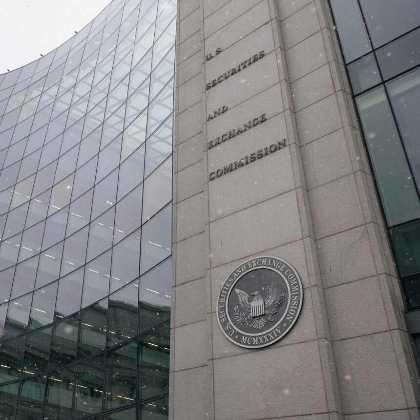 S.E.C.’s Enforcement Chief Abruptly Resigns S.E.C.’s Enforcement Chief Abruptly Resigns